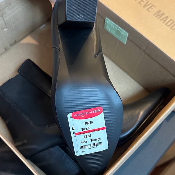 Steve Madden Black Heeled Boots - Picture 4 of 5